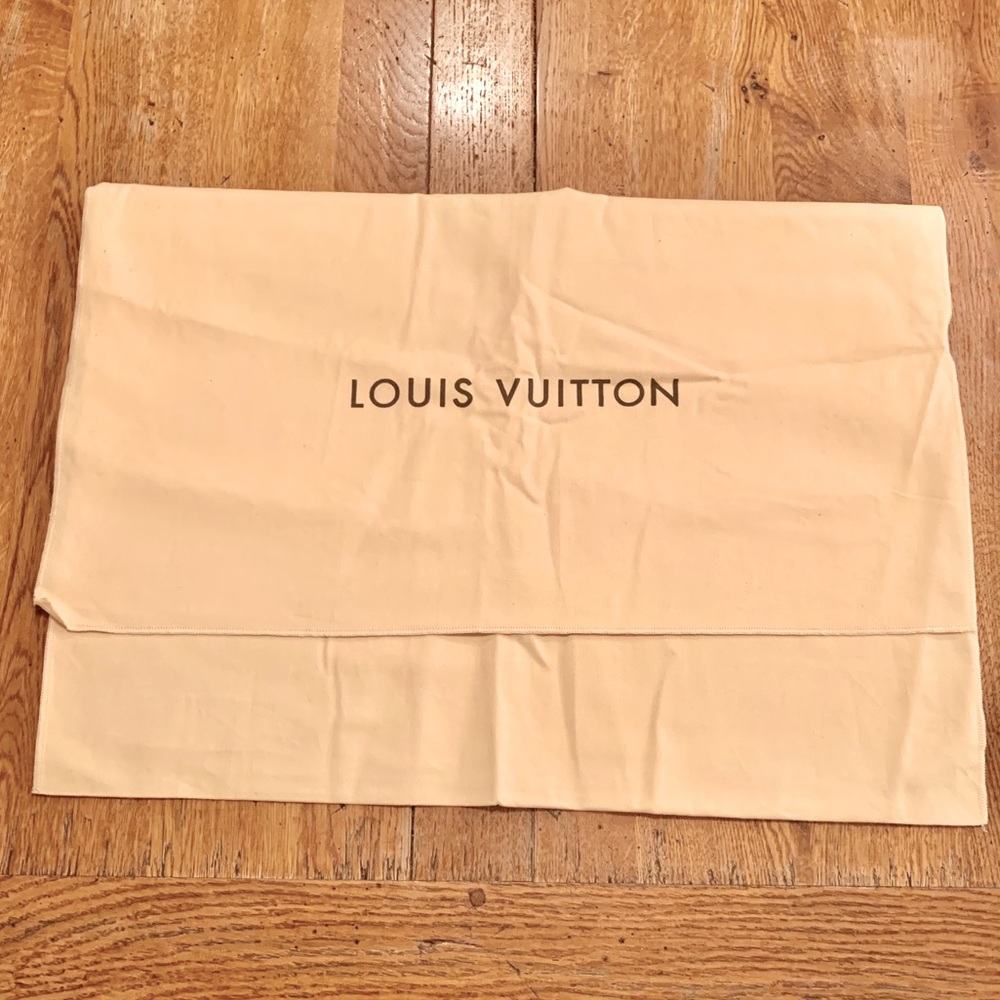 Louis Vuitton L Dust Bag